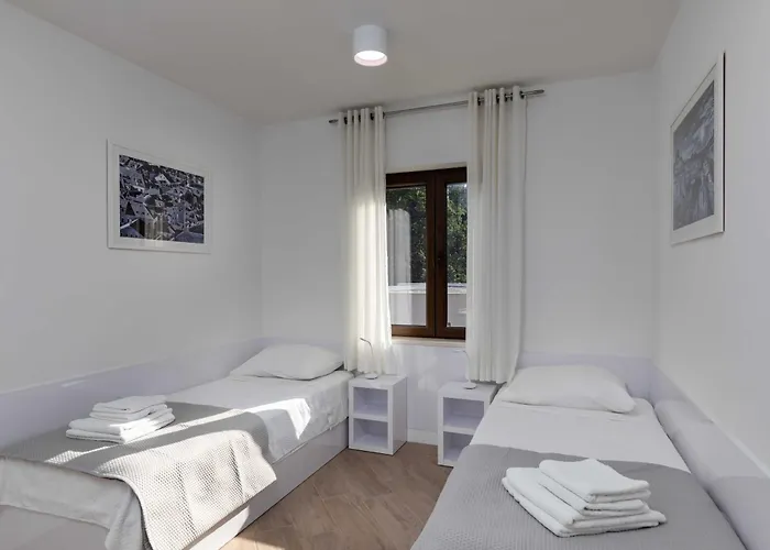 Apartment Setemana Mlini